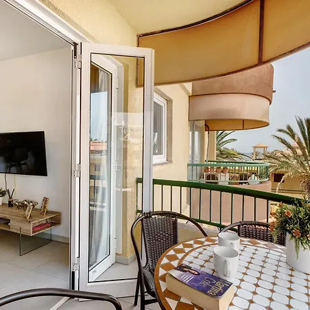 Apartamento Lujo Torre Del Sol 아파트 아로나
